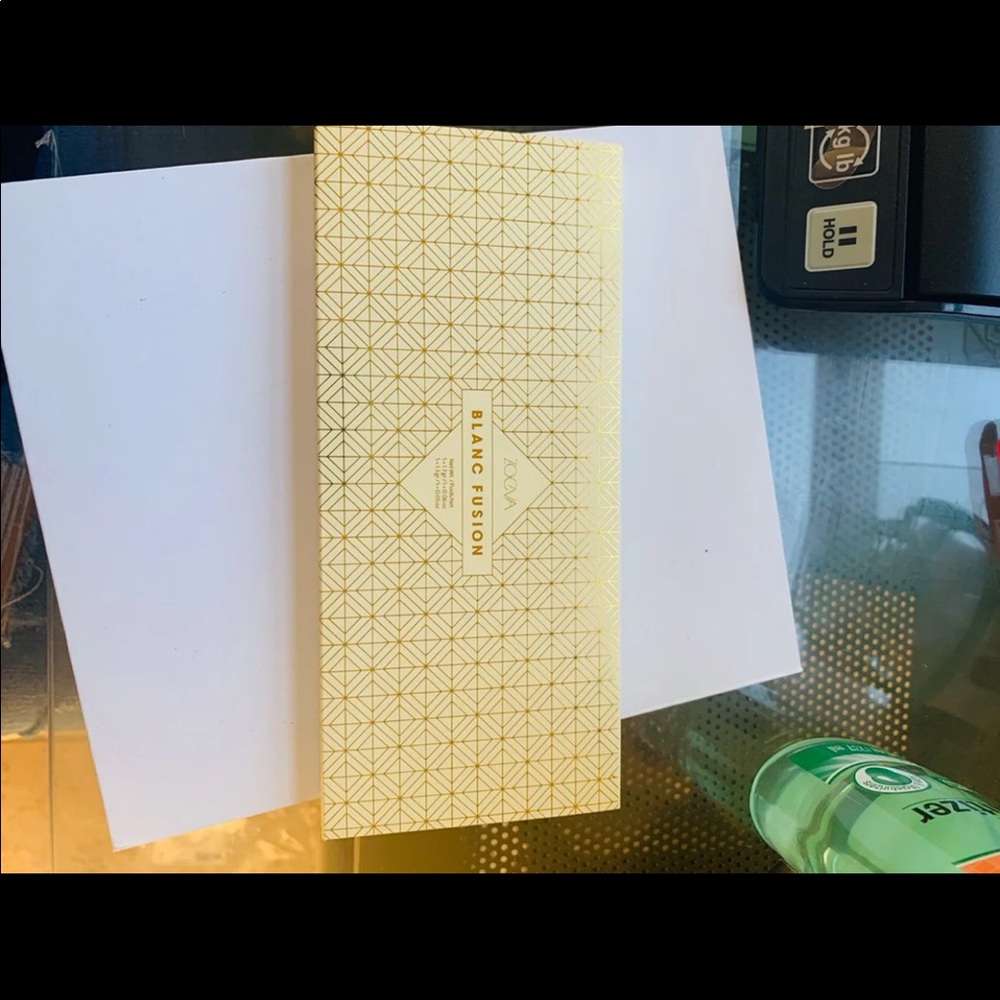 Blanc fusion palette
